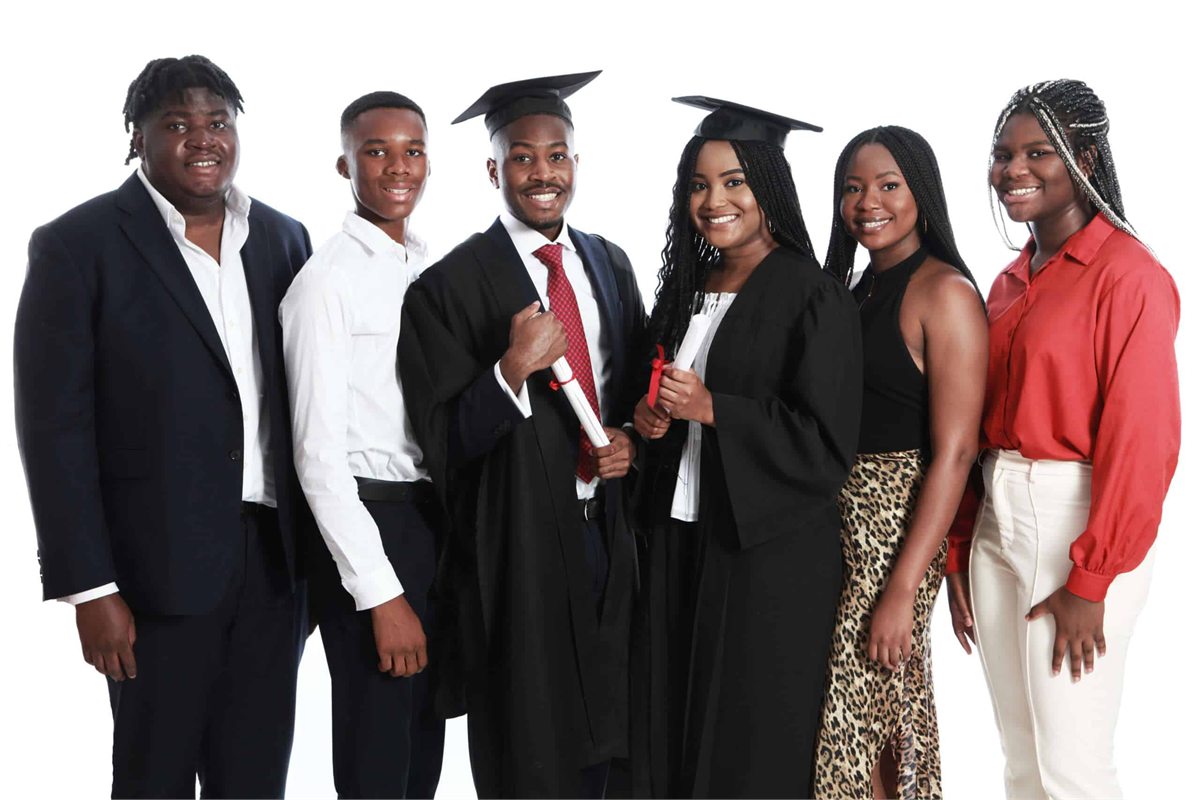 graduation portraits photographed by Studios4u