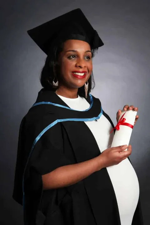 Graduation & Maternity Shoot photograph 5