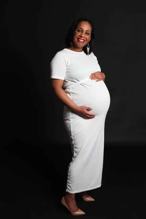 Graduation & Maternity Shoot photograph 6