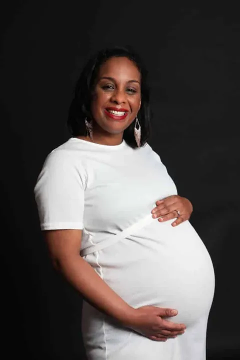 Graduation & Maternity Shoot photograph 7