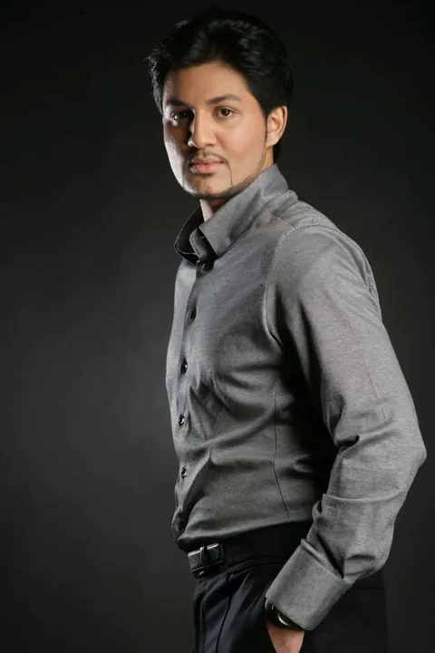 Model Portfolio Khan photograph 4