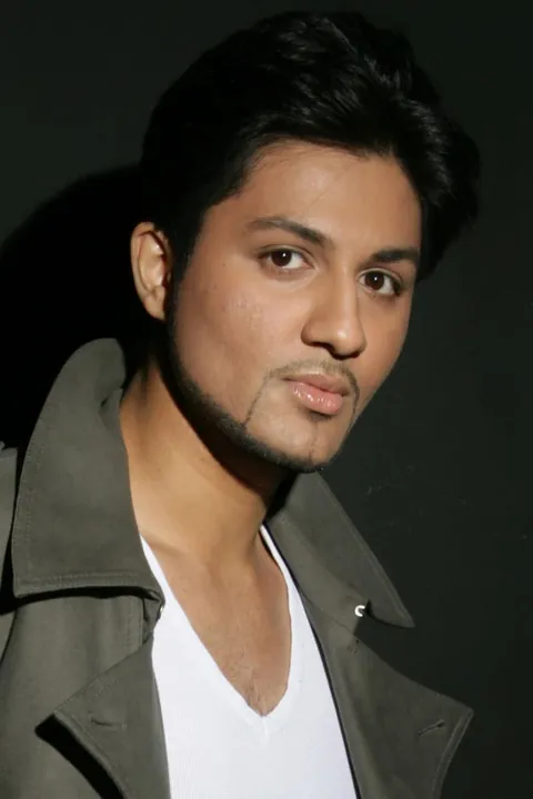Model Portfolio Khan photograph 6